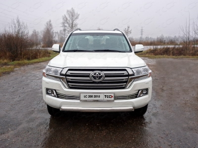 Решётка радиатора 16 мм ТСС для Toyota Land Cruiser 200 2015-2021